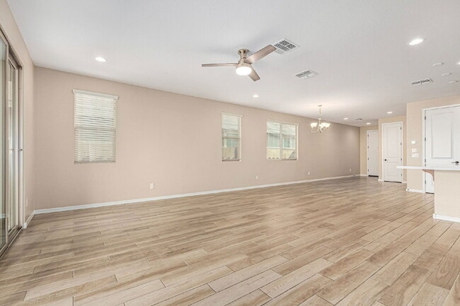 Building Photo - 19874 W Devonshire Ave