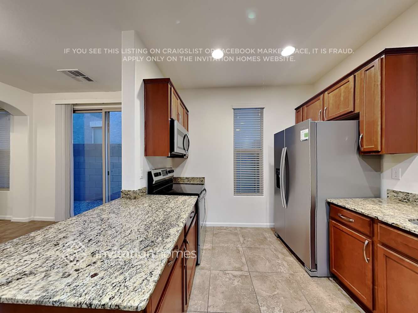 Building Photo - 1389 S Moccasin Trail