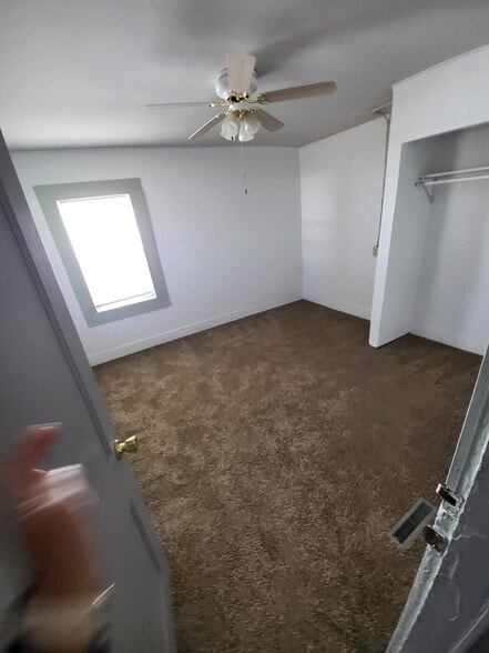 Building Photo - 211 S Marr St