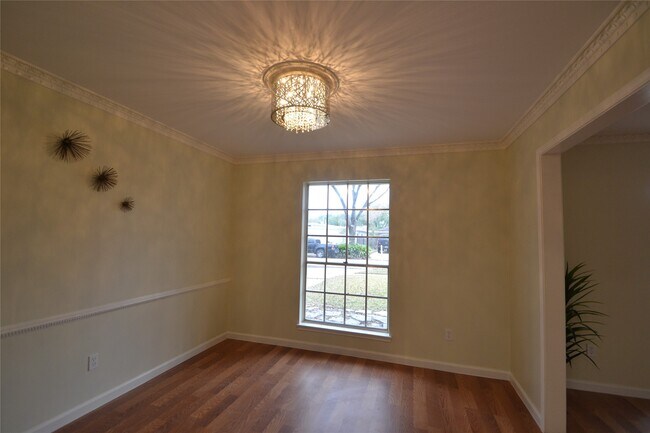 Building Photo - 12711 Westleigh Dr