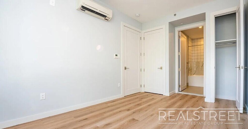 Building Photo - New Luxury Development in Prime Vinegar Hill