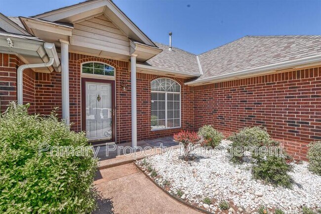 Building Photo - 15501 Arbuckle Heights