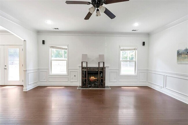 Building Photo - 2635 Azalea Bluff Dr