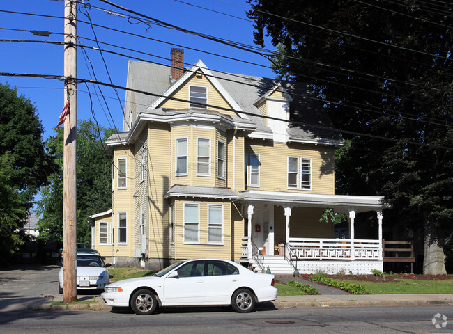 Primary Photo - 126-128 Union Ave