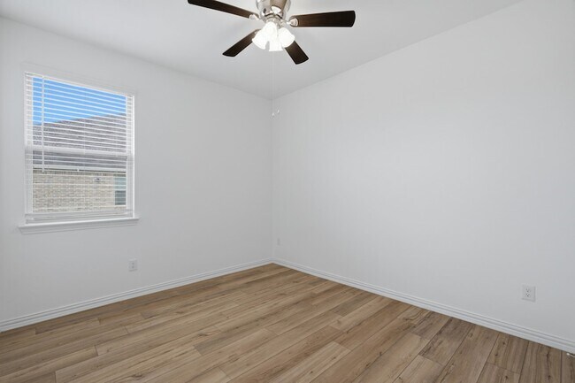 Building Photo - 1312 Pistachio Dr
