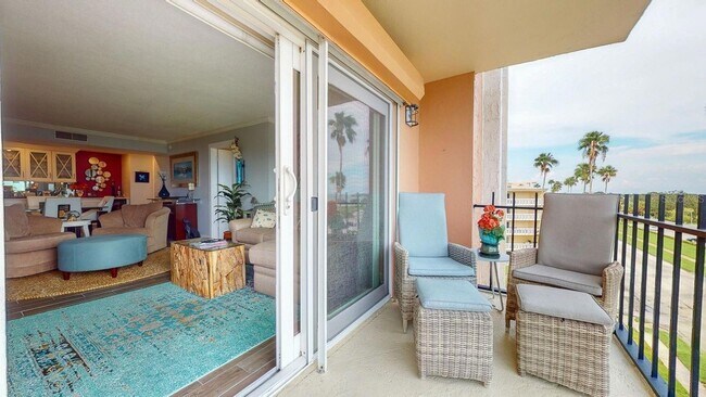 Building Photo - 1120 N Shore Dr NE