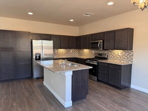 Building Photo - 7274 Vista Serena Loop