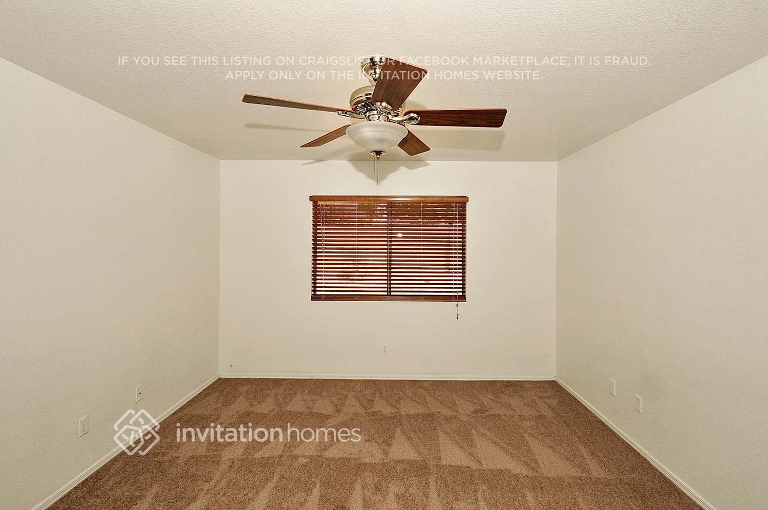 Building Photo - 15912 W Smokey Dr