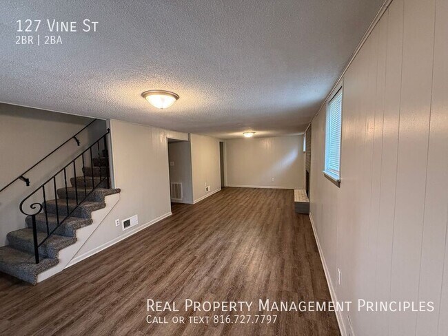 Building Photo - 127 Vine St