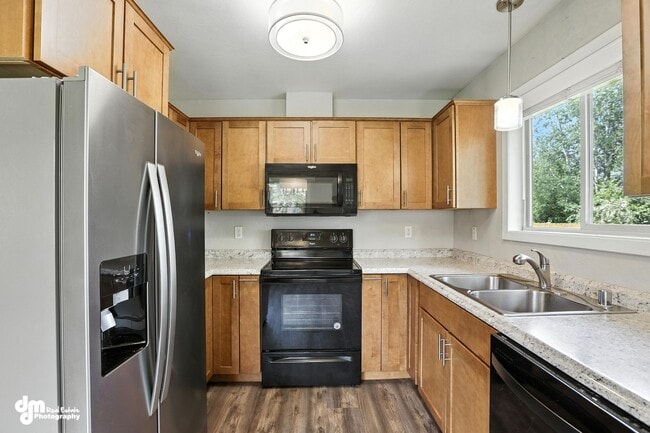 Building Photo - 2 bed 1 bath home