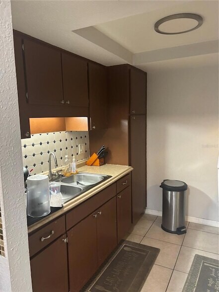 Building Photo - 6080 22nd Ave N