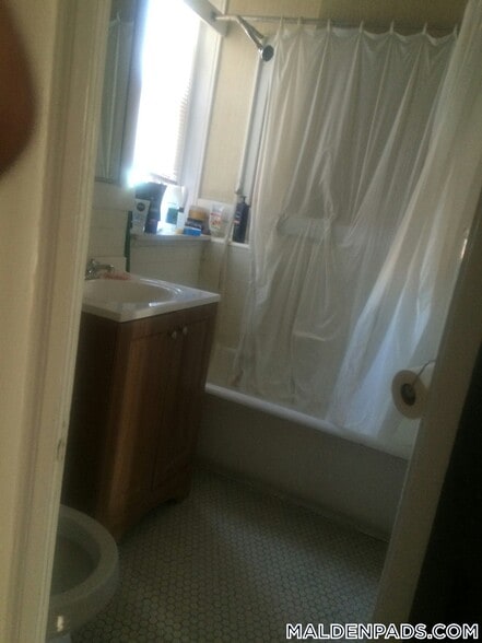 Building Photo - 17-19 Washington St.