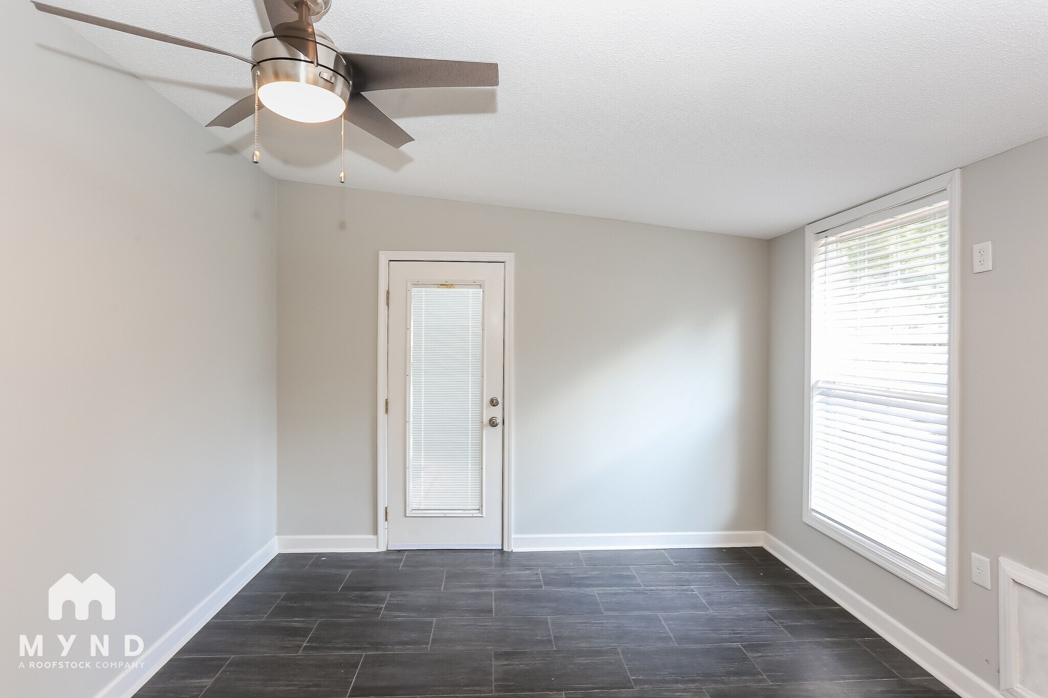 Building Photo - 6827 Starkenburg Ln