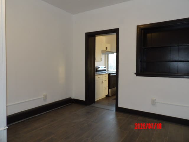 Building Photo - 317 S Chestnut St