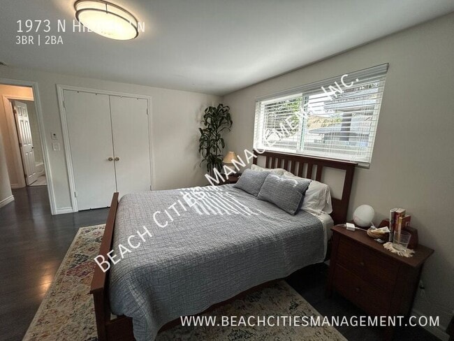 Building Photo - 1973 N Hidden Ln