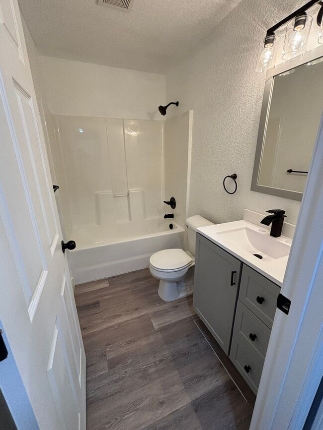 Building Photo - 16754 Hunters Ridge Ln