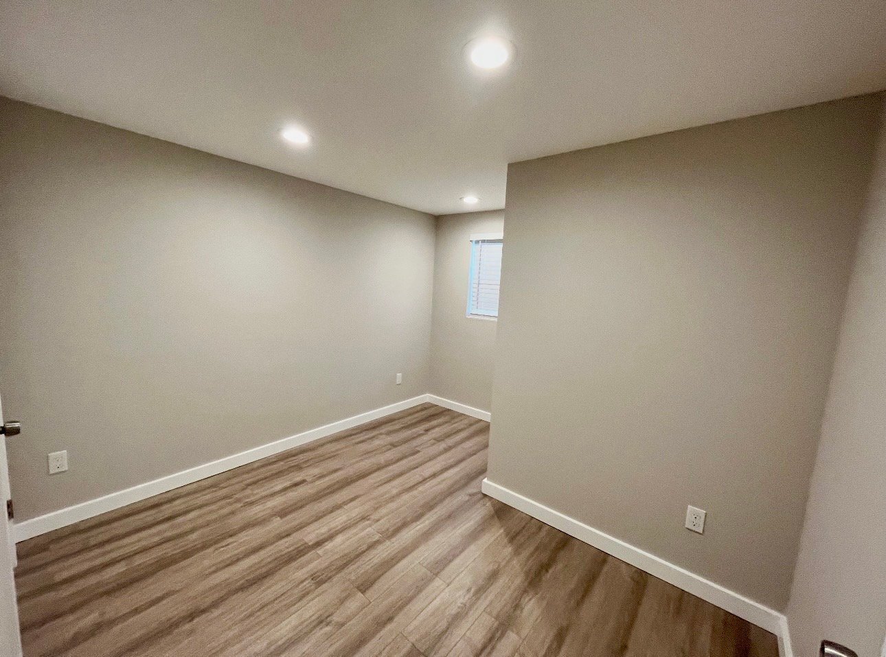 Building Photo - 551 NE 65th St