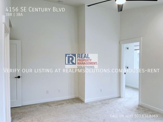 Building Photo - 4156 SE Century Blvd