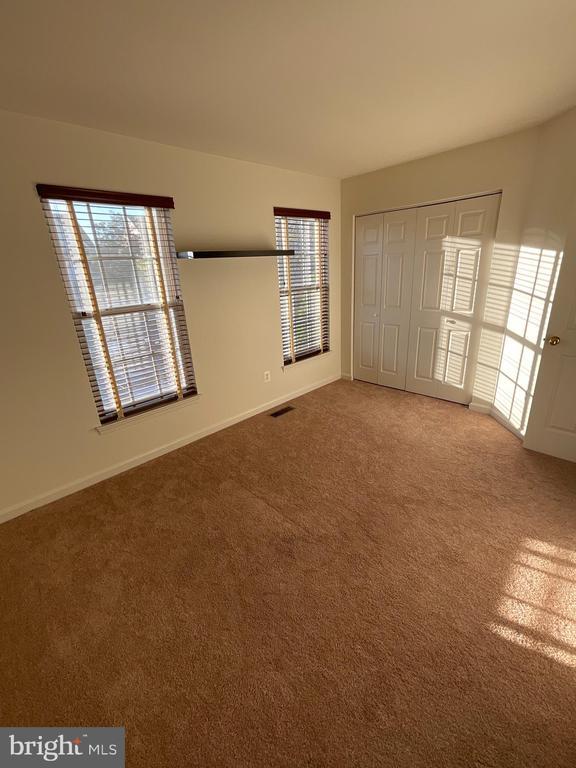 Building Photo - 42793 Pilgrim Square