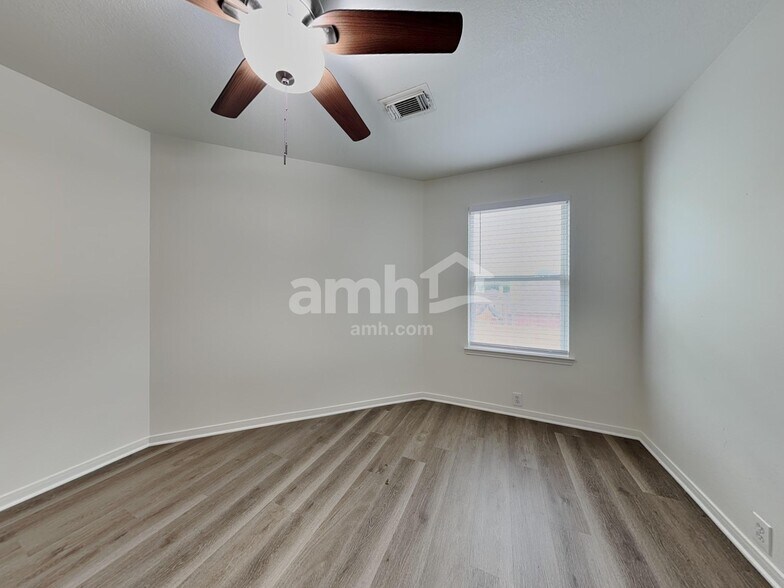 Building Photo - 11806 Skydale Dr