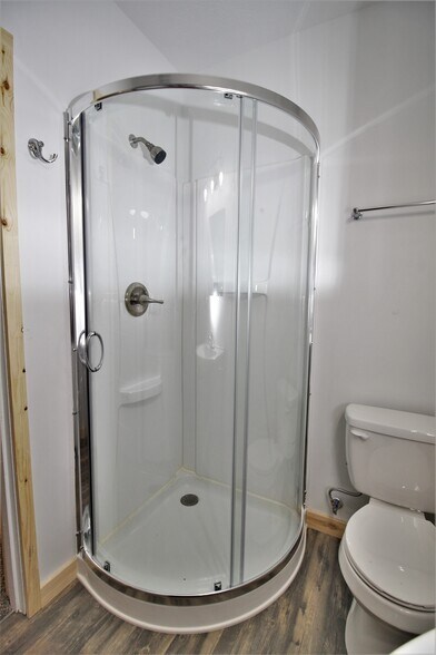 Building Photo - 4634 Southcrest Dr