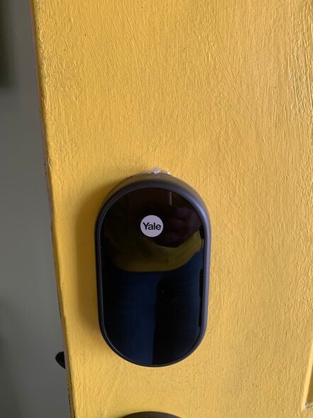 Keyless entry - 9115 Palmetto St