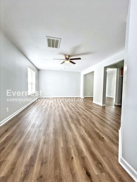 Building Photo - 5731 Laborde Ave