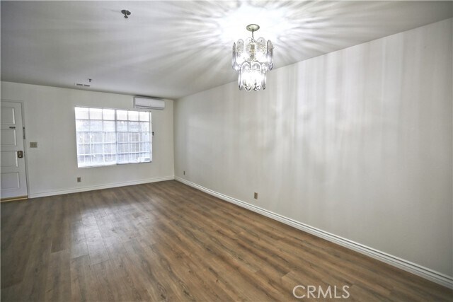 Building Photo - 1211 Huntington Dr