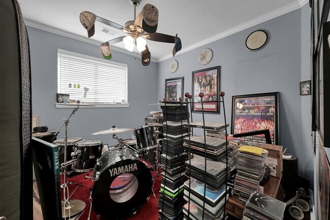 Building Photo - 192 Monterrey Rd W