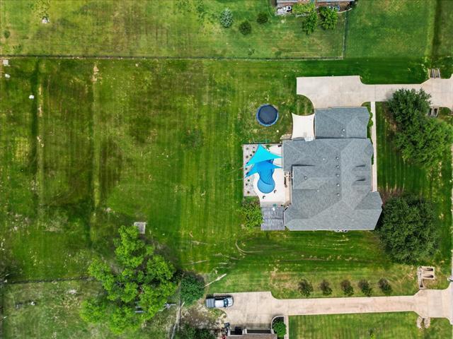 Building Photo - 10701 Los Rios Dr