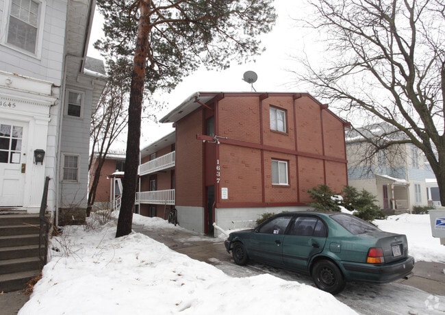 Primary Photo - 1637 D St