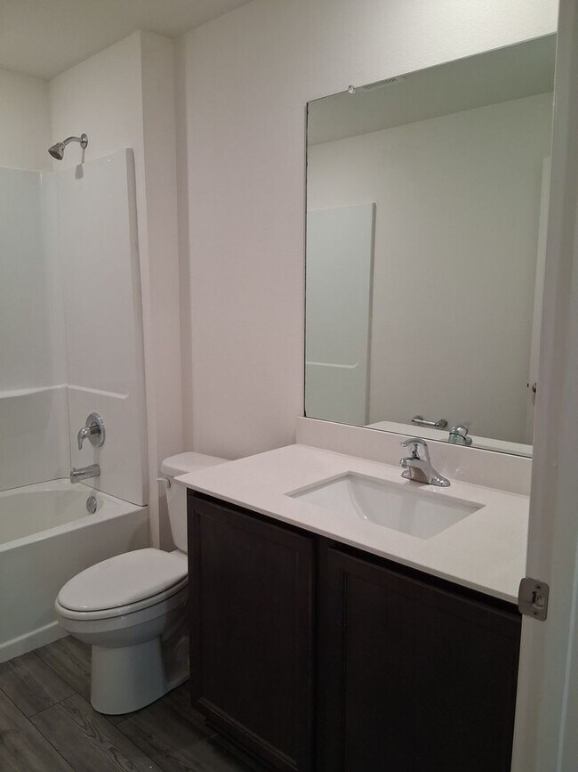 Building Photo - 8871 Southern Charm Cir