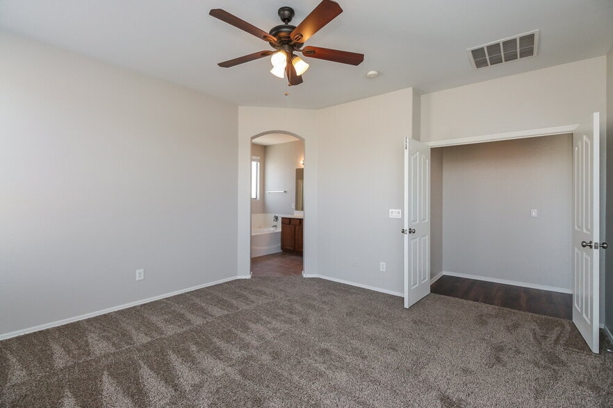 Building Photo - 10110 W Payson Rd