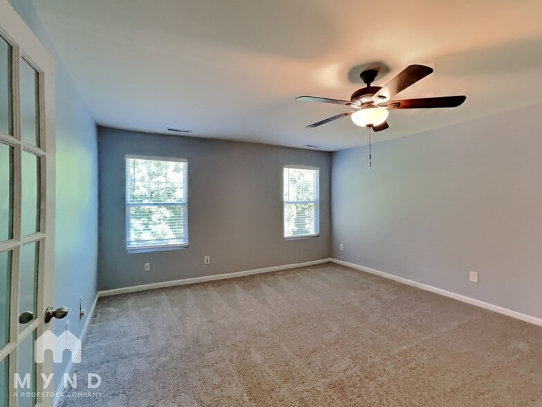 Building Photo - 909 Summer Storm Dr