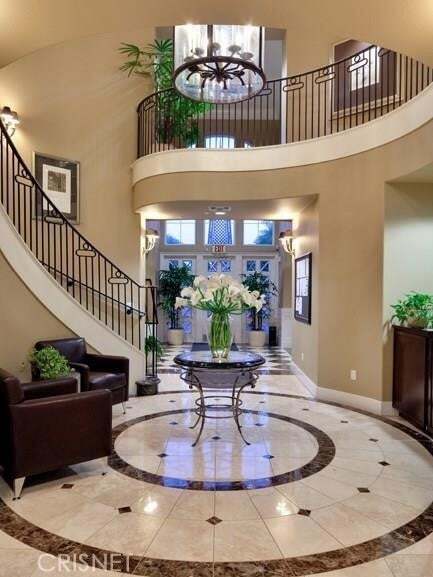 Building Photo - 2429 WATERMARKE Pl