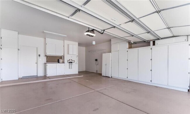 Building Photo - 2505 Indigo Valley St