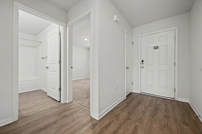 Building Photo - 3277 Chapelwood Dr