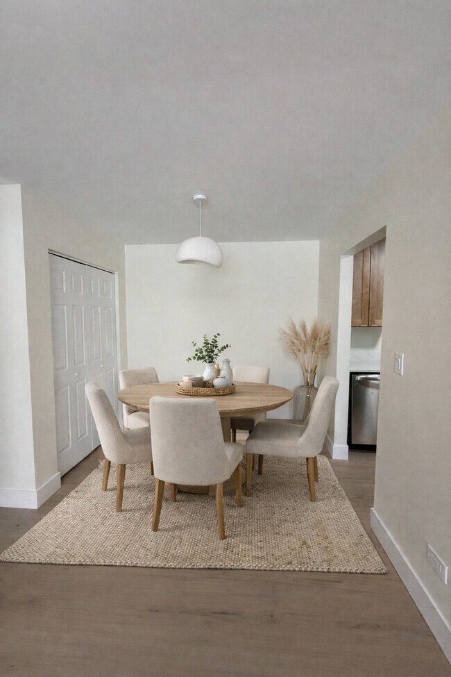 Building Photo - 16W481 Lake Dr