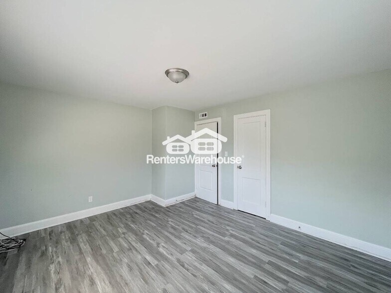 Building Photo - 1375 W Ocean View Ave