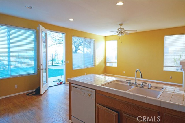 Building Photo - 323 Lydia Ln