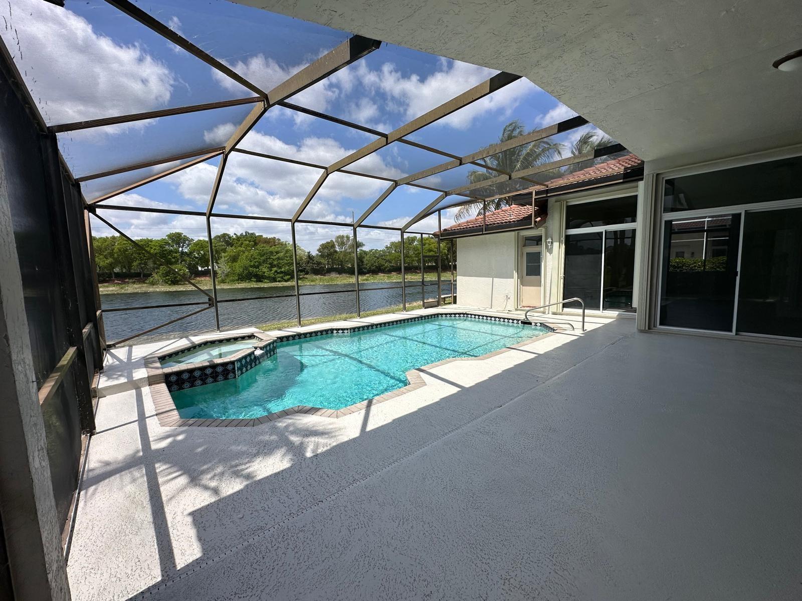 Building Photo - 2903 Oakbrook Dr