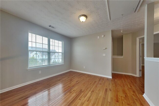 Building Photo - 2693 Austin Ridge Dr NE