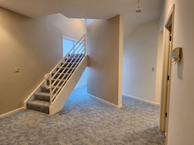 Building Photo - Multi level Mosaic Mansion on the Upper We...