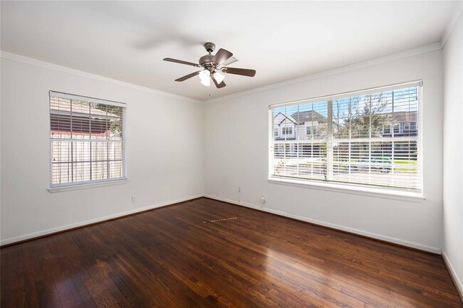 Building Photo - 1830 Libbey Dr