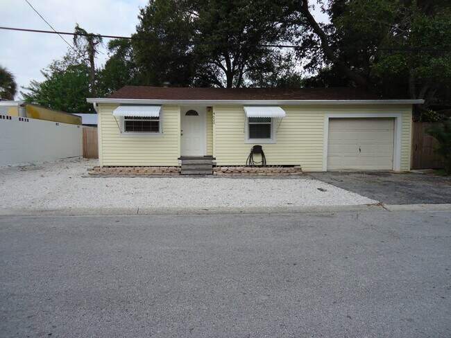 Primary Photo - 4620 79th Way N