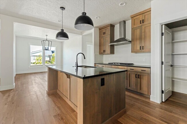 Building Photo - 8283 W Shams Ln