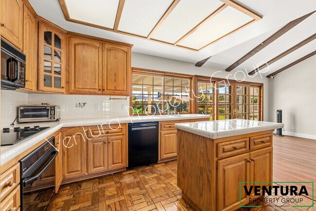 Building Photo - Charming 3-Bedroom 2 Bath Home with Spacious 1826 Sq. Ft. Layout in the East Simi Valley!