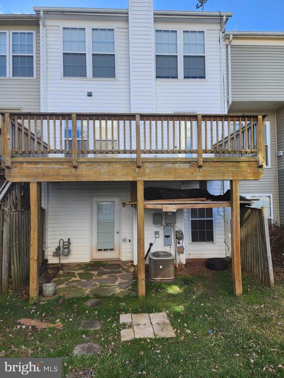 Building Photo - 12102 Wallower Way