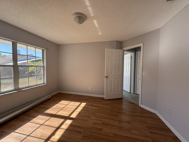 Bedroom #2 - 7644 Pointview Cir