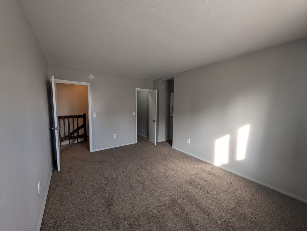 Building Photo - 9533 W Alameda Ave